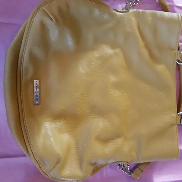 Mustard yellow fold over bag - Picture 2 of 5